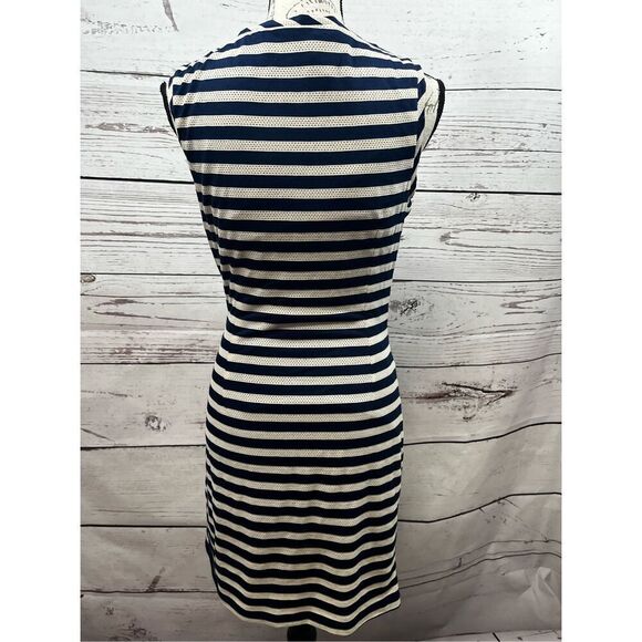 Guess size 8 black and white stripped pullover dress with attached tie at‎ waist - Picture 2 of 5